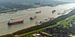 Ships on the lower part of the Mississippi