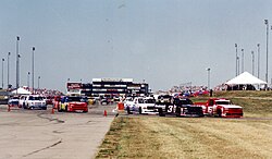 Racing during the 1995 Heartland Tailgate 175