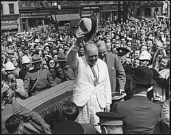 Churchill is greeted by a crowd in Québec City, Canada, 1943