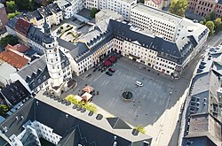 Market square with town hall (aerial view, 2022)