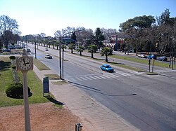 Rondeau Boulevard, facing north-northeast, from a pedestrian bridge