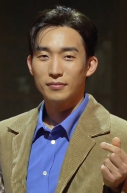 Lee at the press conference of the play Shakespeare in Love