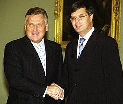 Kwaśniewski with Dutch Prime Minister Jan Peter Balkenende in Warsaw, October 2003