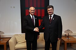 Minister for Foreign Affairs of Ukraine Petro Poroshenko in the Polish Senate with former Greek prime minister George Papandreou, December 2009