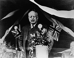 William Aberhart addresses a rally (1937)