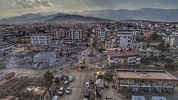 Debris removal efforts in Islahiye, Gaziantep