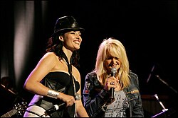Bonnie Tyler and Kareen Antonn performing "Si demain... (Turn Around)" at La Cigale (Paris) on 8 June 2005.