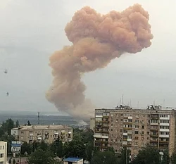 An explosion due to the shelling of a tank of nitric acid during the battle of Sievierodonetsk, 31 May 2022