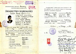 A 1938 matura certificate (titled świadectwo dojrzałości, "certificate of maturity")