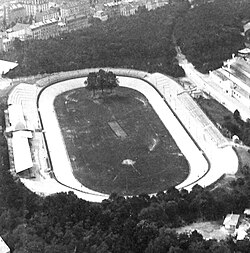 The Vélodrome de Vincennes, east of Paris, hosted both of the matches