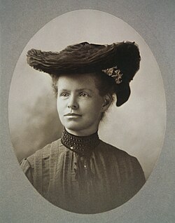Nettie Stevens in 1904