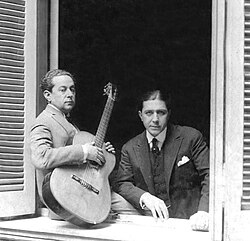 José Razzano (left) and Gardel in Gardel's mother's house, 1926