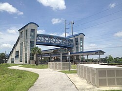 Boca Raton's Tri-Rail station, an example of the mid-2000s rebuilt that includes double track platforms and a pedestrian overpass