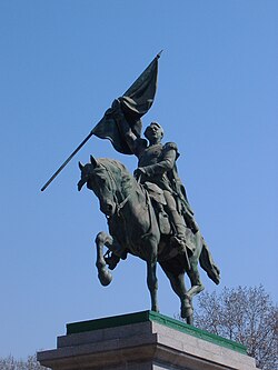 Statue of General José de San Martín, at the center of the plaza