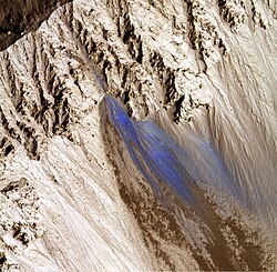 A landslide in the Martian crater Zunil.