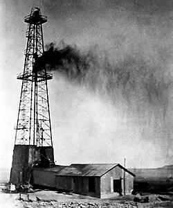 The oil well Dammam No. 7 on March 4, 1938, the day it struck oil in commercial quantities, becoming the first in Saudi Arabia to do so