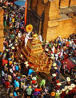 Songkran Festival, Chiang Mai's ancient city wall