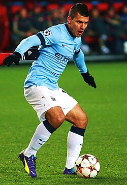 Agüero playing against CSKA Moscow in 2014