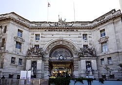 The Victory Arch over the main entrance at London Waterloo
