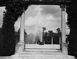 Popp Fountain in 1941