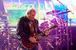 Alex Lifeson in concert, 2011