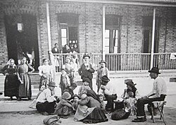 Italian immigrants arriving in São Paulo.