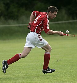 A player doing keepy-uppy