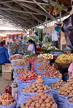 Potato vendors at Calatayud Market