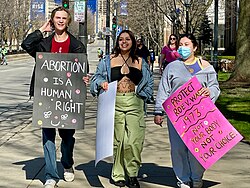 Protestors in support of keeping Roe v. Wade