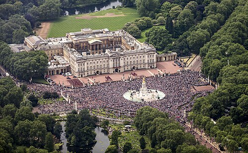 Aerial view of the palace during Elizabeth II's 90th birthday celebrations in 2016