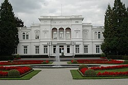 Hammerschmidt Villa, Bonn (secondary seat)