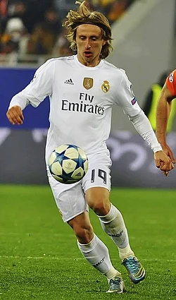 Modrić playing against Shakhtar Donetsk during their group stage match in the UEFA Champions League in November 2015