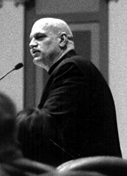 Political independent Jesse Ventura was elected Governor of Minnesota in 1998.[59]
