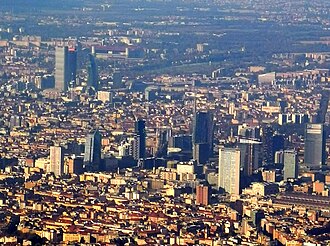 Example of dense urban living without green spaces which leads to a pronounced urban heat island effect (Milan, Italy)