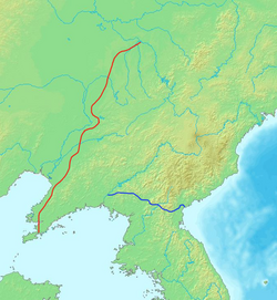 The Cheolli Jangseong (blue), a wall built by Goryeo in the aftermath of the Goryeo-Khitan War