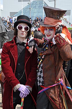 Willy Wonka (Charlie and the Chocolate Factory) and Tarrant Hightopp (Alice in Wonderland) at the 2013 London Comic Con. Both characters were portrayed by Johnny Depp in films directed by Tim Burton.