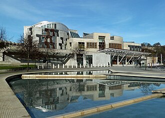 Scottish Parliament Building and adjacent water pool, 2017