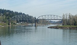 Lake Oswego Railroad Bridge across the Willamette River, shown in April 2008