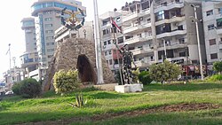 The Al-Ziraa roundabout is one of the city's most important roundabouts and links various streets of the city.