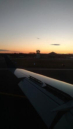 Ithaca Tompkins International Airport viewed from a taxiing plane