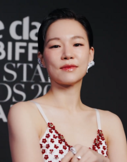 Han at the 2025 Marie Claire Korea Asia Star Awards
