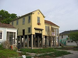House in Broadmoor being raised up above the levels of the post-Katrina flooding