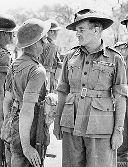 Slim with a soldier. Photo from No 9 Army Film & Photographic Unit.