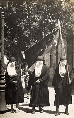 Nationalists demonstrating in Cairo, 1919