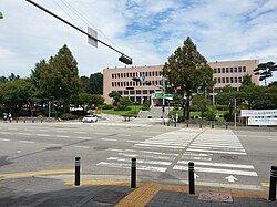 Songtan Branch Pyeongtaek City Council, formerly Songtan City Hall
