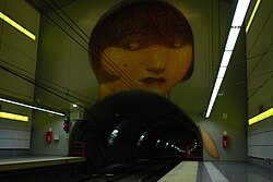 A modern mural at Venezuela station on line H.