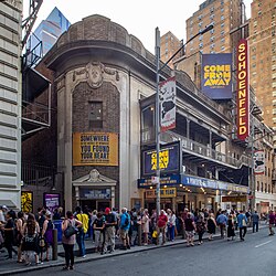 Schoenfeld Theater on the south side of 45th Street (2017)