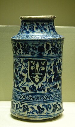 Fleur-de-lis on 14th-century Syrian albarello