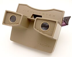A model G View-Master viewer from the last years of the Sawyer's era[13]