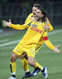 Yakin celebrating a goal for Young Boys in 2008 with Thomas Häberli